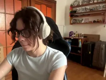 PlushPoutX  live sex cam