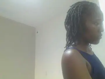Smilingbeibylove  live sex cam