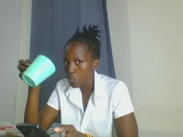 Smilingbeibylove  live sex cam