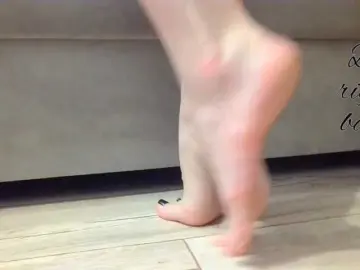 Starfeet  live sex cam