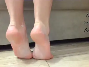 Starfeet  live sex cam