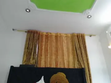 ComeFuckMe18  live sex cam