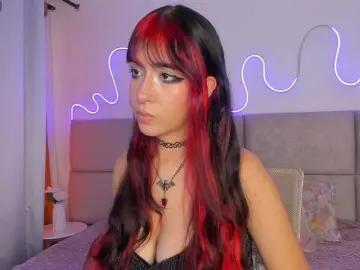 Laure4  live sex cam