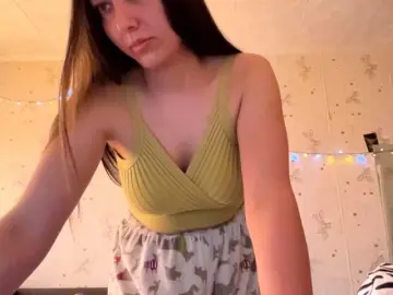 LeannBernmen  live sex cam