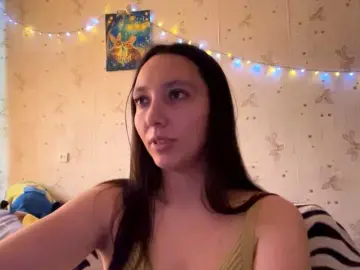LeannBernmen  live sex cam