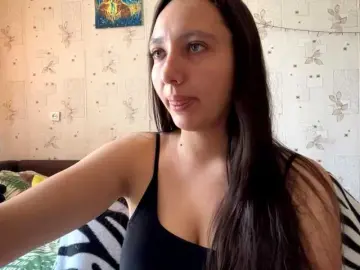 LeannBernmen  live sex cam