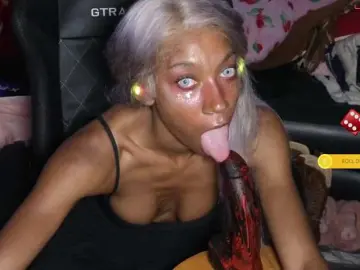 Mocha17  live sex cam
