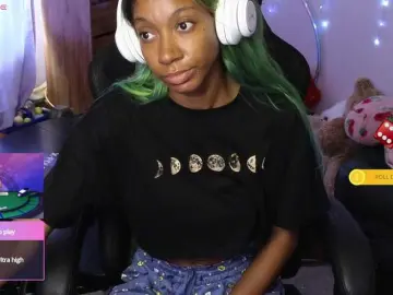 Mocha17  live sex cam