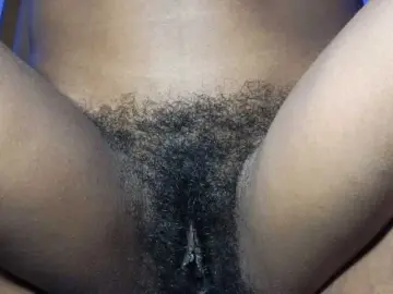 Mocha17  live sex cam