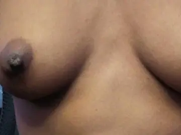 Mocha17  live sex cam