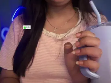 QuestQueen  live sex cam