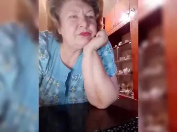 SweetSugar77  live sex cam