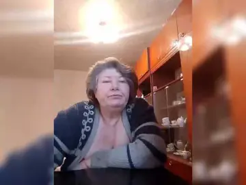 SweetSugar77  live sex cam