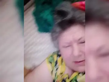 SweetSugar77  live sex cam