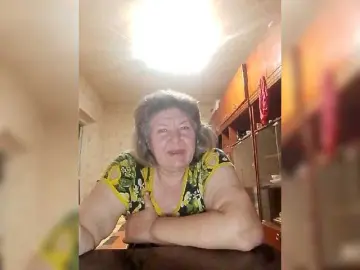 SweetSugar77  live sex cam