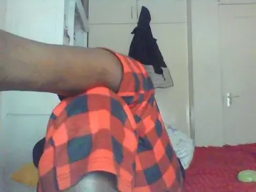 Yummytities  live sex cam