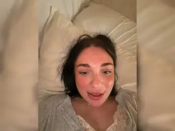 AlexaHotty1  live sex cam