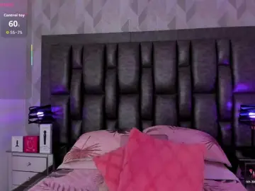 CloeBonet  live sex cam