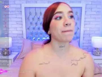 CloeBonet  live sex cam