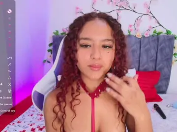 Sophieevelvet  live sex cam