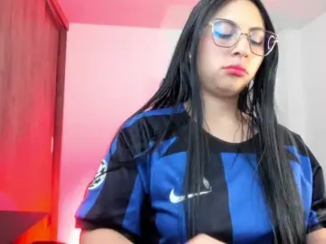 Alice2706  live sex cam