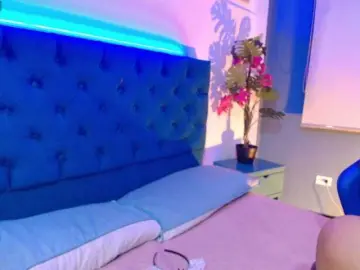 Chloecorall  live sex cam