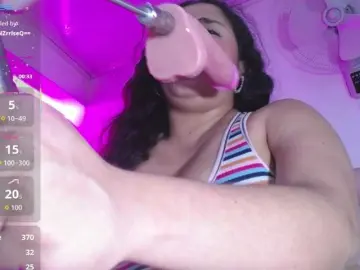 Cristal-horny19  live sex cam