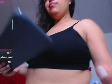 Cristal-horny19  live sex cam