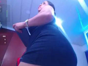 Cristal-horny19  live sex cam