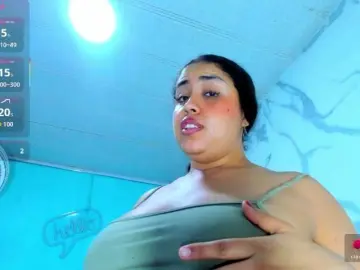 Cristal-horny19  live sex cam