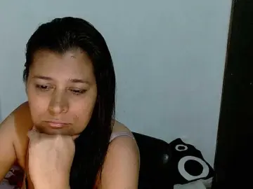Adrianamilf  live sex cam