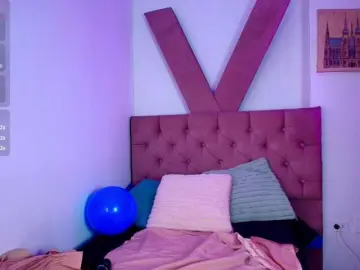 CamiilaReyes  live sex cam