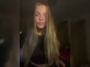 Carolina777  live sex cam