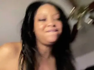 CocaNutt  live sex cam
