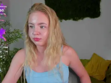 Linda-Bloom  live sex cam