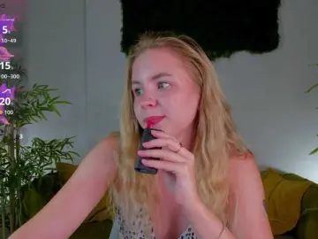 Linda-Bloom  live sex cam