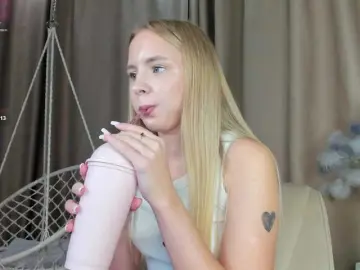 Linda-Bloom  live sex cam