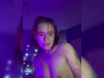 Mia-sweet  live sex cam