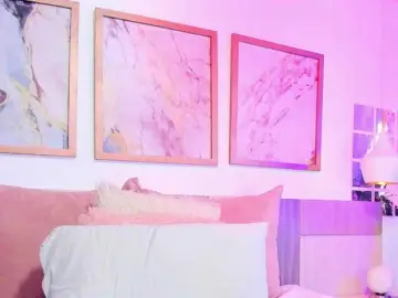 ValeryHart1  live sex cam