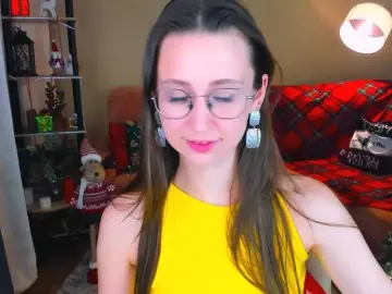 YourLovellyStory  live sex cam
