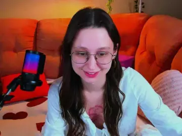 YourLovellyStory  live sex cam