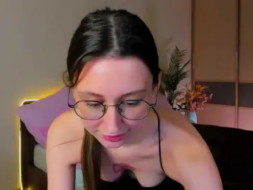 YourLovellyStory  live sex cam