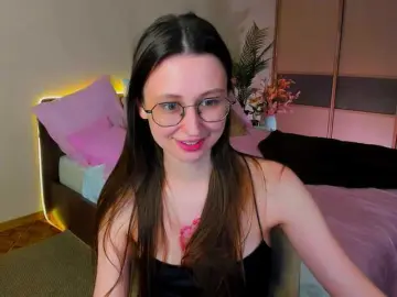 YourLovellyStory  live sex cam