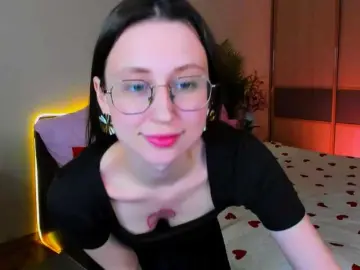 YourLovellyStory  live sex cam