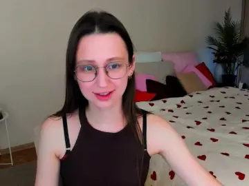 YourLovellyStory  live sex cam