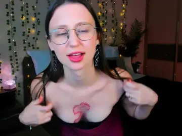 YourLovellyStory  live sex cam