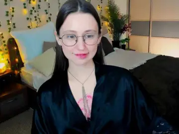 YourLovellyStory  live sex cam