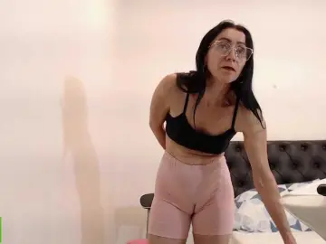 Amysnow  live sex cam