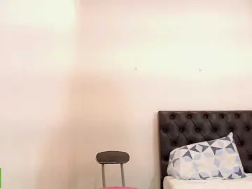 Amysnow  live sex cam