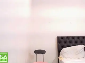 Amysnow  live sex cam